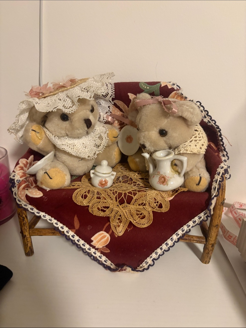 Bears on a bench tea time decor